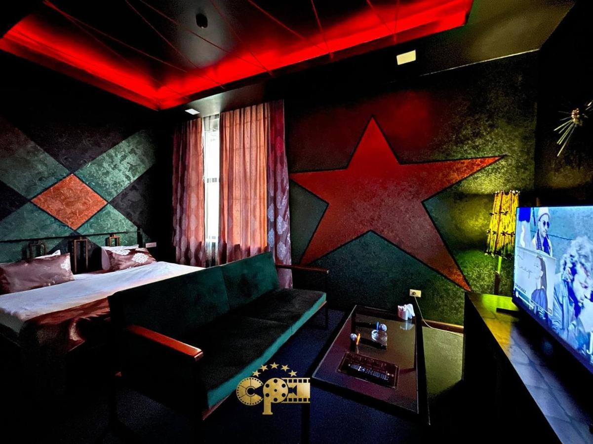 Cinema Plaza Hotel Baku Exterior photo